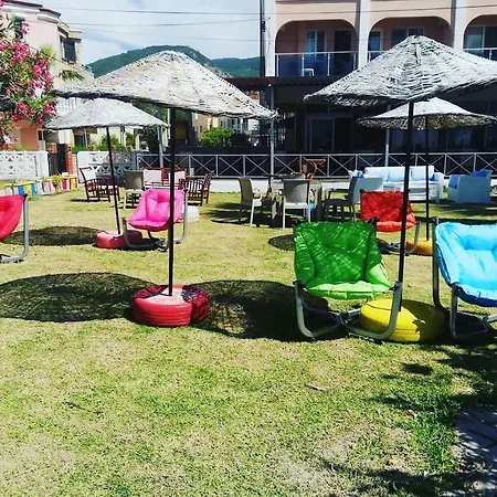 Holiday Hotel Szálloda