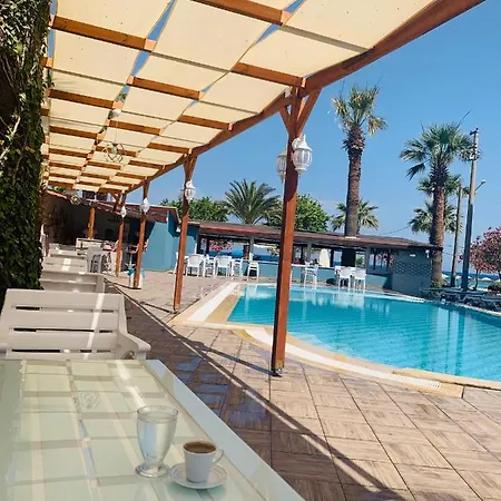 Holiday Hotel * קוסדסי