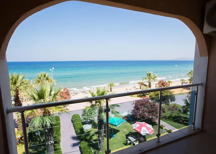 Holiday Hotel Hotel *