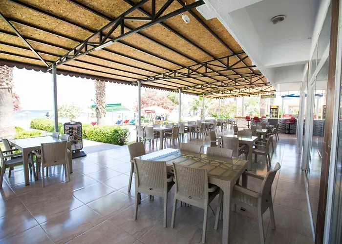 Holiday Hotel Kusadası