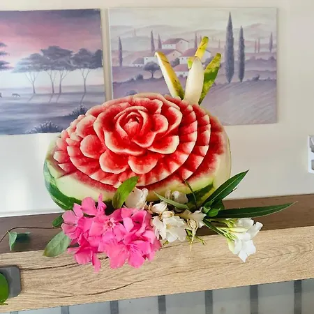 Holiday Hotel ホテル