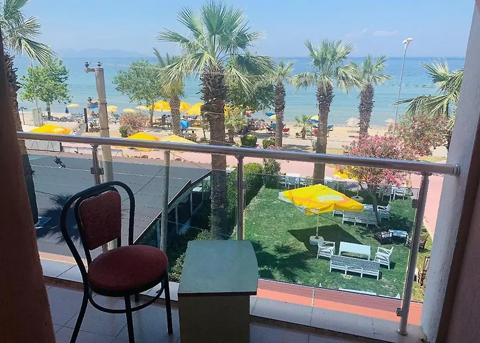 Holiday Hotel 호텔 *